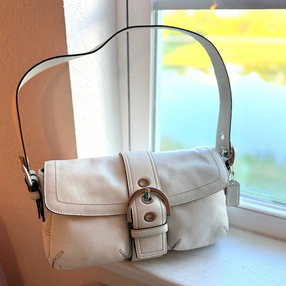Vintage Coach 2005 White Leather Soho Buckle Flap Double Pocket No. L05S-9434 - Picture 2 of 12